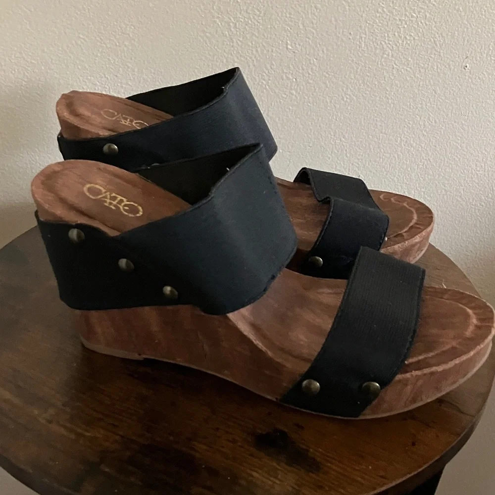 Cato Black Elastic Double-Strap Wedge Sandals